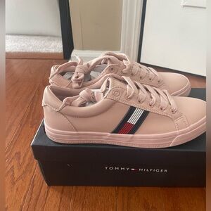Tommy Hilfiger tennis shoes
